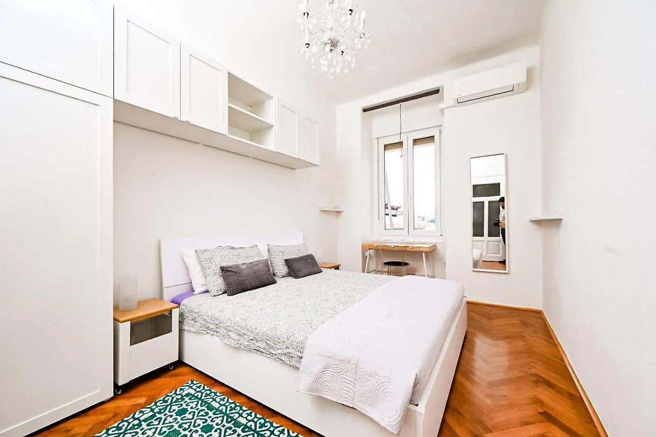 '2R' City Center Holidays And Workstays Ριέκα Διαμέρισμα