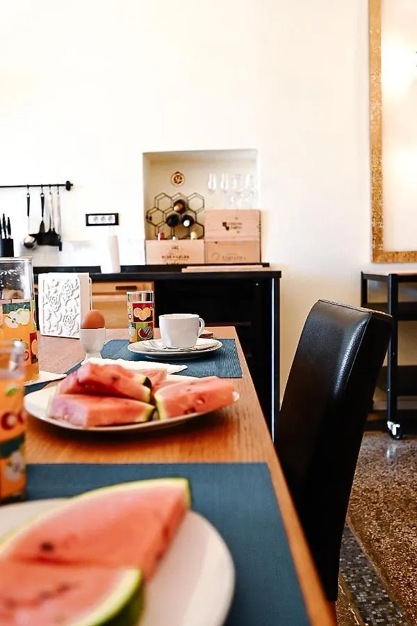 Apartment '2R' City Center Holidays And Workstays Rijeka